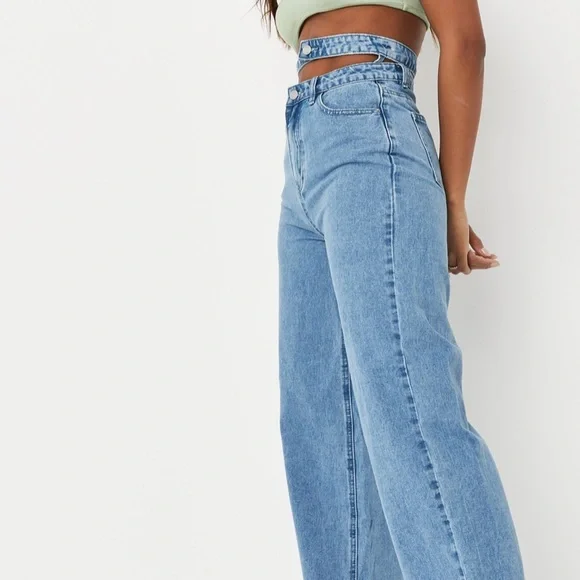 Women's Vintage Wash Cutout Jeans - Picture 2 of 3